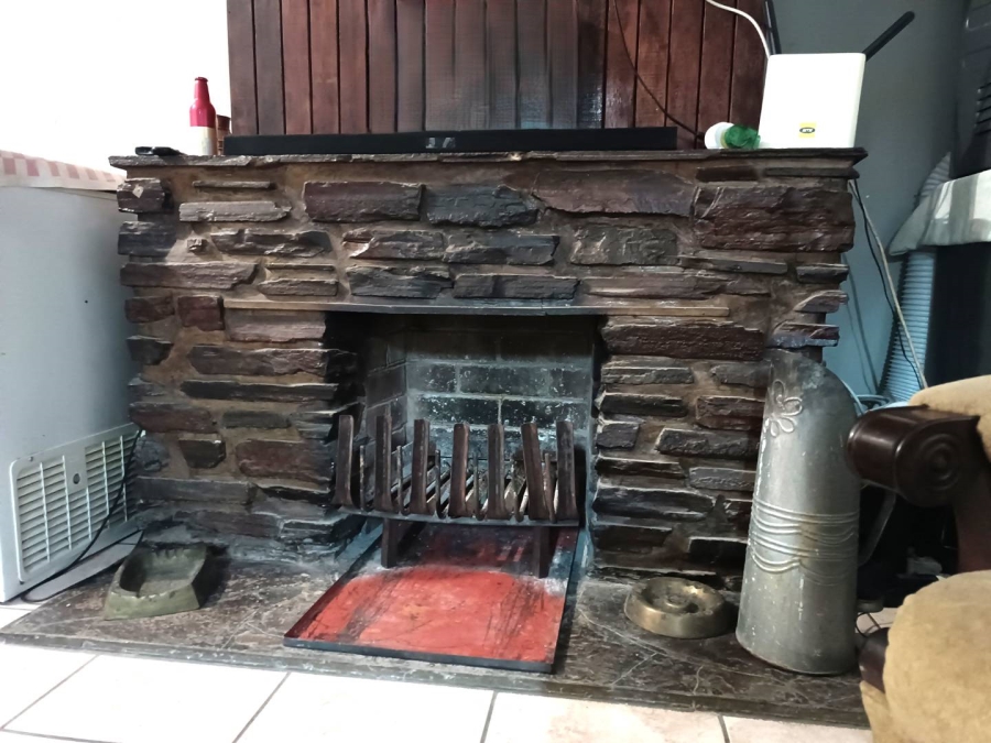 4 Bedroom Property for Sale in Generaal De Wet Free State